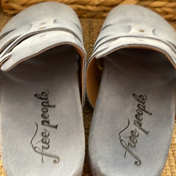 Free People Sunday Season Footbed Mules Suede Slip On Blue Bell Size 38 - Picture 5 of 9